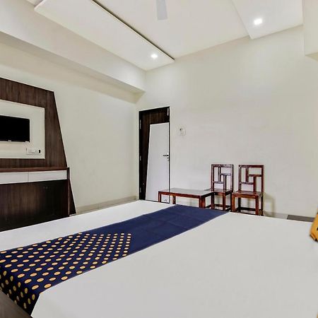 Spot On 62545 Sai Resort Hingoli 外观 照片
