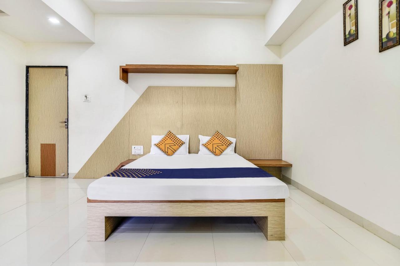 Spot On 62545 Sai Resort Hingoli 外观 照片