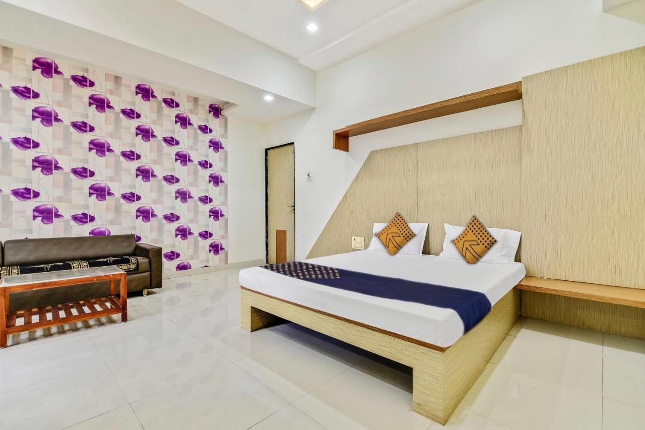 Spot On 62545 Sai Resort Hingoli 外观 照片